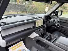 Land Rover Defender 110 D300 MHEV X-Dynamic HSE 