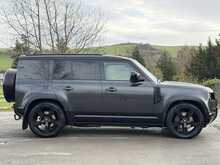 Land Rover Defender 110 D300 MHEV X-Dynamic HSE 
