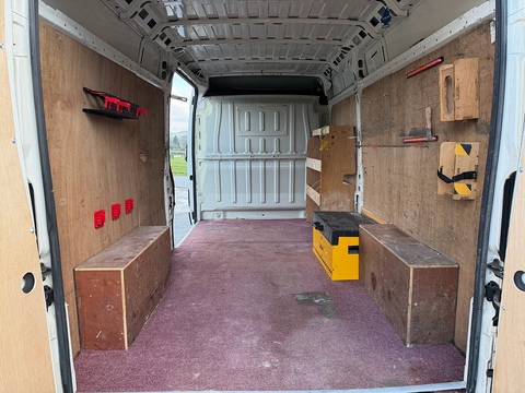 2.2 BlueHDi 335 Professional Panel Van 5dr Diesel Manual L3 H2 Euro 6 (s/s) (140 ps)