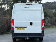 Peugeot Boxer 2.2 BlueHDi 335 Professional 5dr Diesel Manual L3 H2 Euro 6 (s/s) (140 ps) 