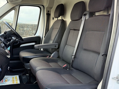 2.2 BlueHDi 335 Professional Panel Van 5dr Diesel Manual L3 H2 Euro 6 (s/s) (140 ps)