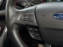 Ford Kuga TDCi ST-Line X 