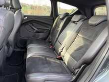 Ford Kuga TDCi ST-Line X 
