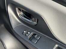 Toyota Yaris VVT-h Icon Tech 