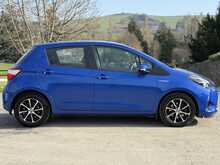 Toyota Yaris VVT-h Icon Tech 