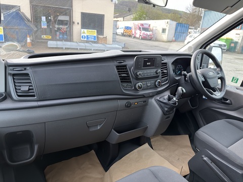 2.0 460 EcoBlue Leader Minibus Double Cab 5dr Diesel Manual RWD L4 H3 Euro 6 (s/s) (17 Seat, DRW) (130 ps)