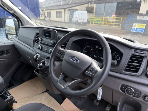 2.0 460 EcoBlue Leader Minibus Double Cab 5dr Diesel Manual RWD L4 H3 Euro 6 (s/s) (17 Seat, DRW) (130 ps)