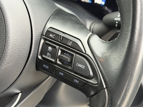 1.5 VVT-h Design SUV 5dr Petrol Hybrid E-CVT Euro 6 (s/s) (116 ps)