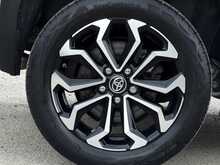 Toyota Yaris Cross 1.5 VVT-h Design SUV 5dr Petrol Hybrid E-CVT Euro 6 (s/s) (116 ps) 
