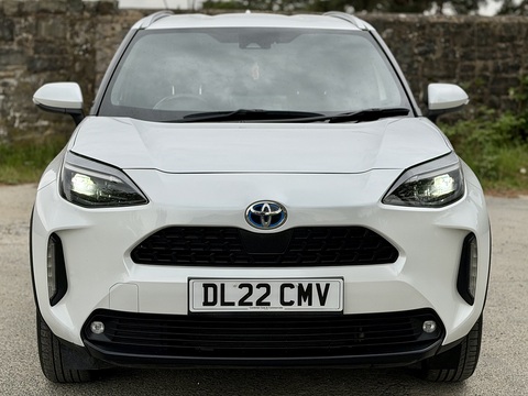 1.5 VVT-h Design SUV 5dr Petrol Hybrid E-CVT Euro 6 (s/s) (116 ps)