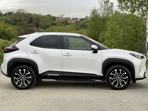 1.5 VVT-h Design SUV 5dr Petrol Hybrid E-CVT Euro 6 (s/s) (116 ps)