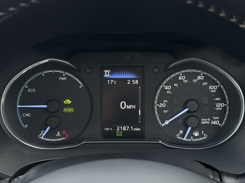 1.5 VVT-h Icon Tech Hatchback 5dr Petrol Hybrid E-CVT Euro 6 (s/s) (100 ps)