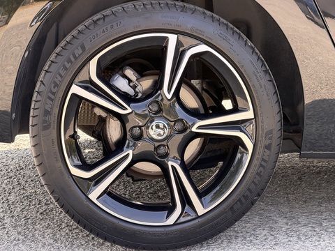 1.2 Turbo Ultimate Hatchback 5dr Petrol Auto Euro 6 (s/s) (130 ps)