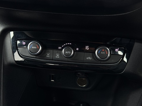 1.2 Turbo Ultimate Hatchback 5dr Petrol Auto Euro 6 (s/s) (130 ps)