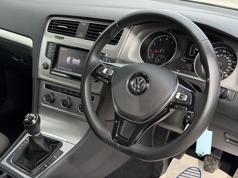 1.4 TSI BlueMotion Tech Match Hatchback 5dr Petrol Manual Euro 5 (s/s) (122 ps)