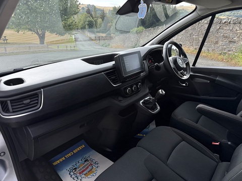 2.0 dCi 30 Tekna Panel Van 5dr Diesel Manual L1 H1 Euro 6 (s/s) (130 ps)