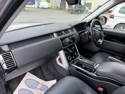 3.0 D300 MHEV Vogue SE SUV 5dr Diesel Auto 4WD Euro 6 (s/s) (300 ps)