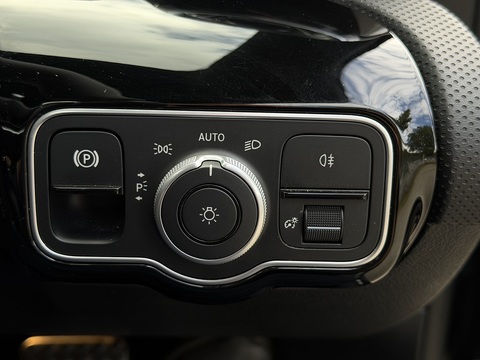 1.3 A180h MHEV AMG Line (Executive) Hatchback 5dr Petrol Hybrid 7G-DCT Euro 6 (s/s) (150 ps)