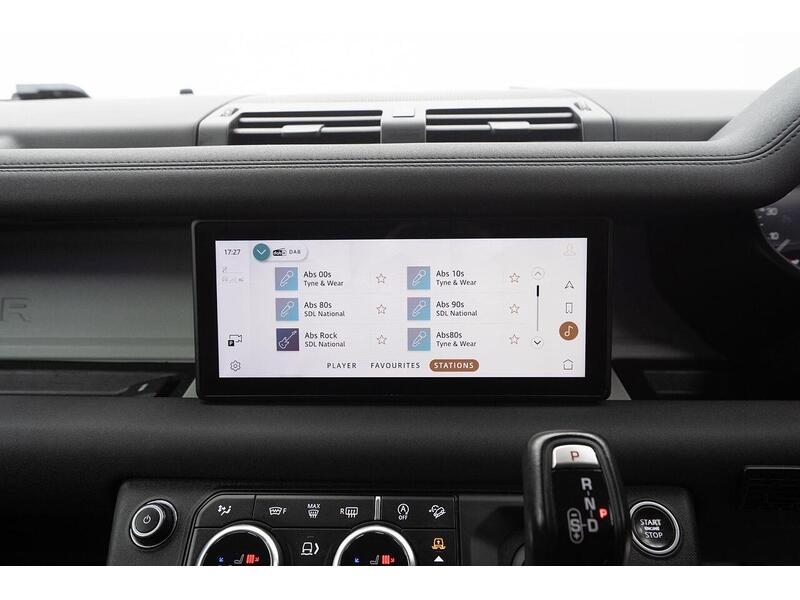 Land Rover Defender 110 2.0 SD4 SE Auto 4WD Euro 6 (s/s) 5dr - U1010