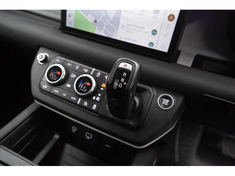 Land Rover Defender 110 2.0 SD4 SE Auto 4WD Euro 6 (s/s) 5dr - U1010