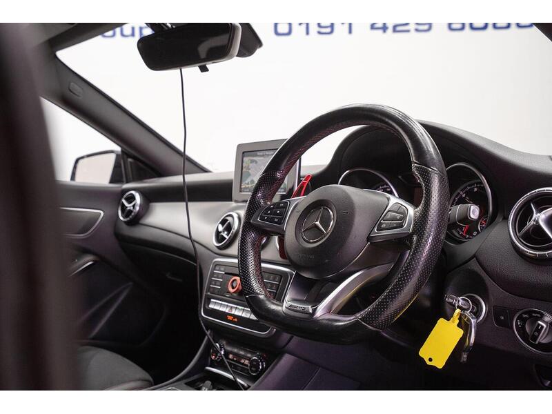 Mercedes-Benz CLA 1.6 CLA180 AMG Line Coupe 7G-DCT Euro 6 (s/s) 4dr - U1011