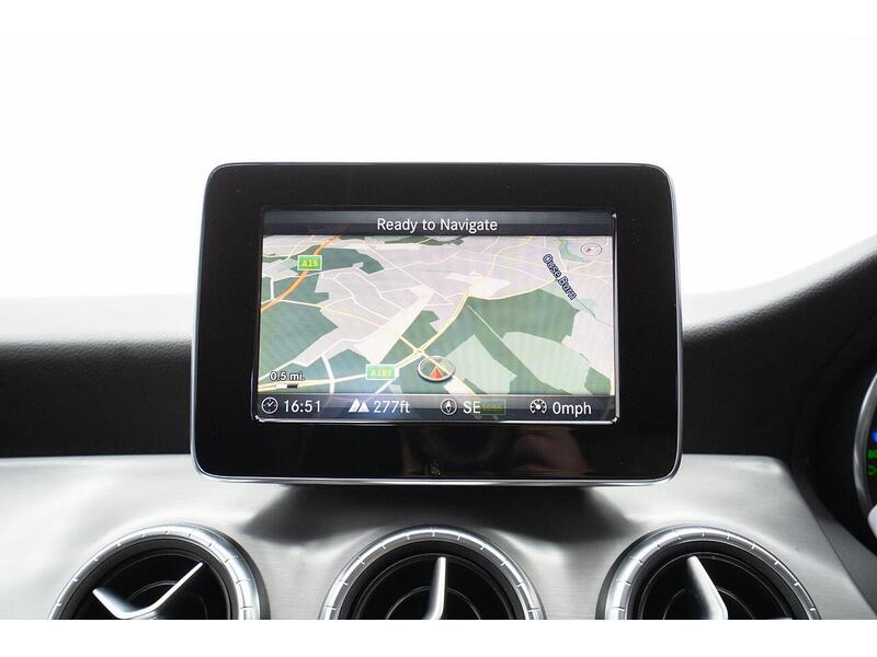 Mercedes-Benz CLA 1.6 CLA180 AMG Line Coupe 7G-DCT Euro 6 (s/s) 4dr - U1011