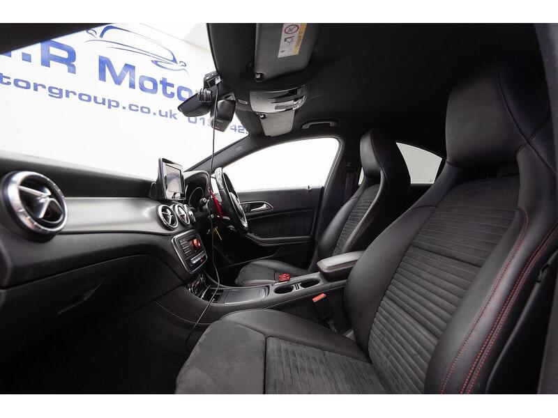 Mercedes-Benz CLA 1.6 CLA180 AMG Line Coupe 7G-DCT Euro 6 (s/s) 4dr - U1011