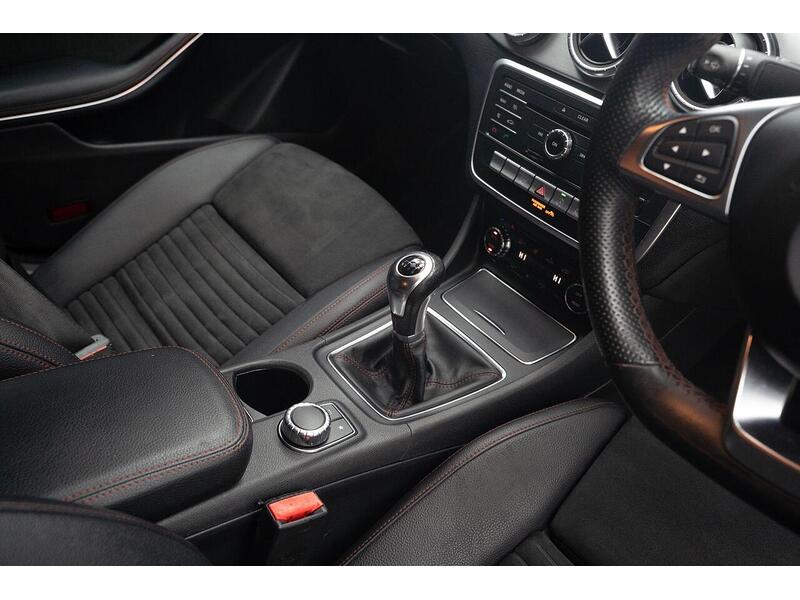 Mercedes-Benz CLA 2.1 CLA200d AMG Line Coupe Euro 6 (s/s) 4dr - U1036