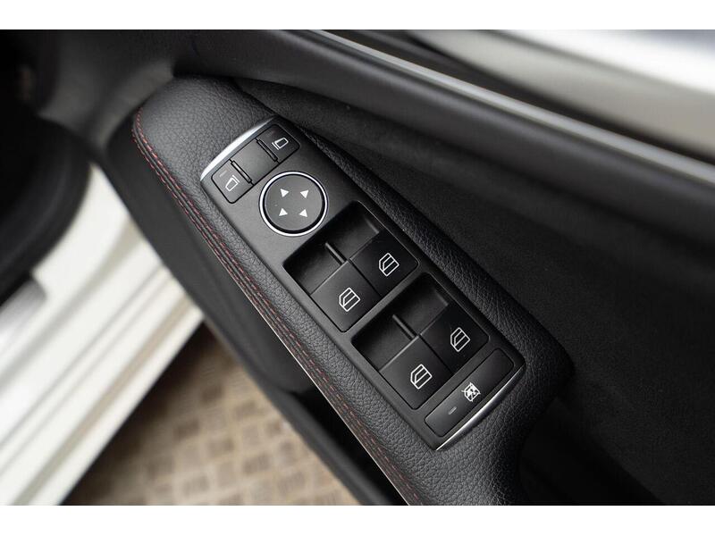 Mercedes-Benz CLA 2.1 CLA200d AMG Line Coupe Euro 6 (s/s) 4dr - U1036