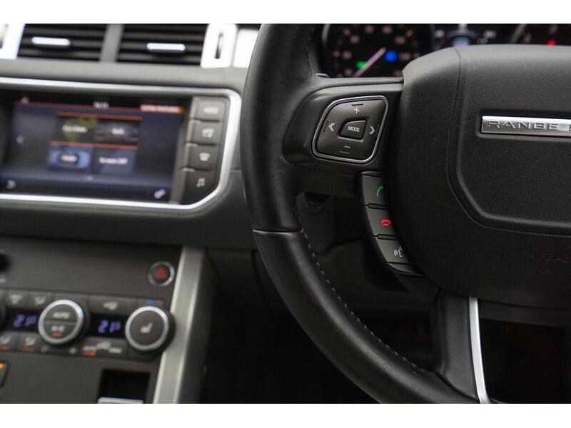 Land Rover Range Rover Evoque Range Rover Evoque SE SUV 1 Automatic Diesel - U1037