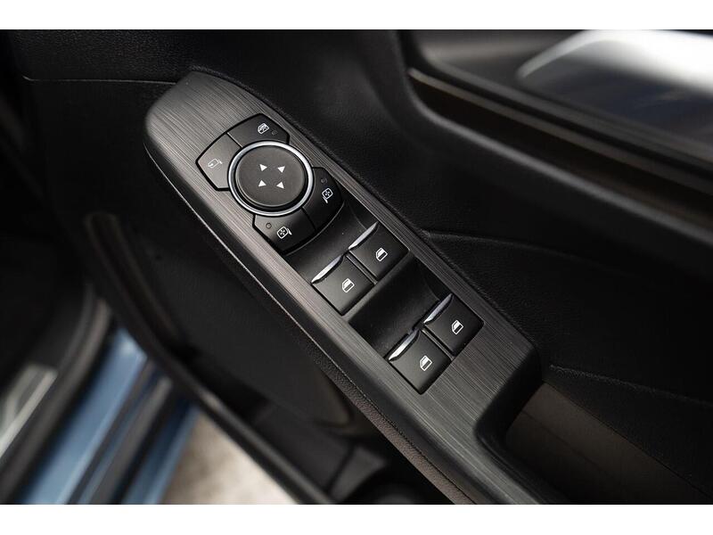 Ford Kuga Kuga Vignale SUV 2 Automatic Petrol Plug-in Hybrid - U1044