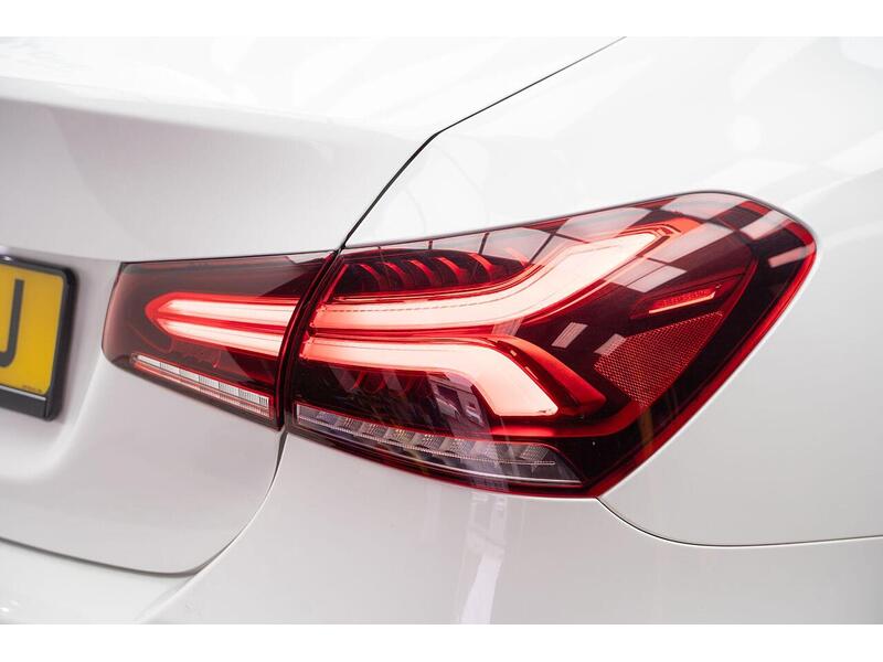 Mercedes-Benz A Class 1.3 A250e 15.6kWh AMG Line Edition 8G-DCT Euro 6 (s/s) 4dr - U1047