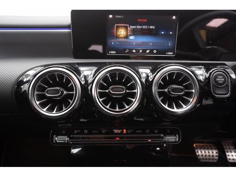 Mercedes-Benz A Class 1.3 A250e 15.6kWh AMG Line Edition 8G-DCT Euro 6 (s/s) 4dr - U1047