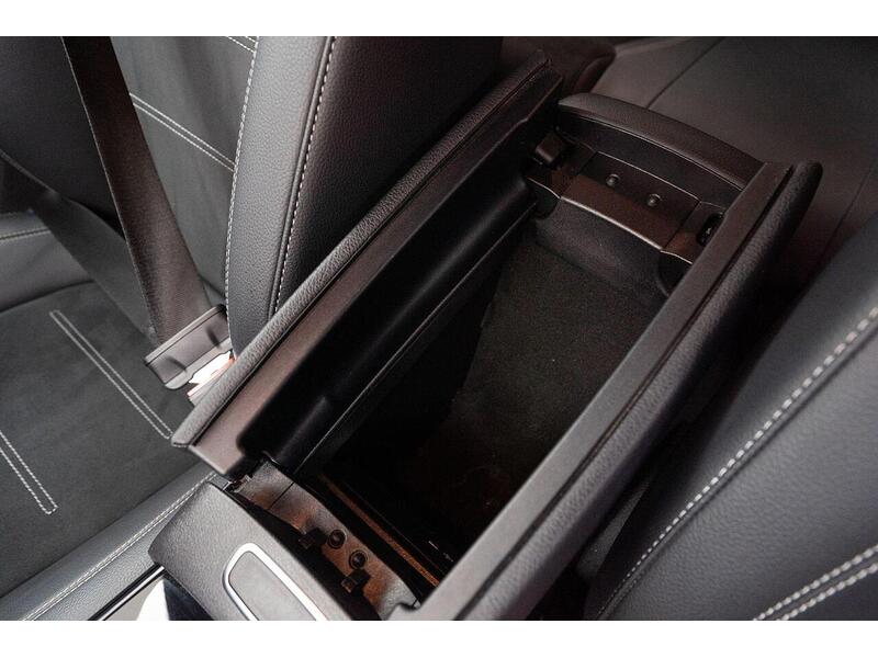 Mercedes-Benz A Class 1.3 A250e 15.6kWh AMG Line Edition 8G-DCT Euro 6 (s/s) 4dr - U1047