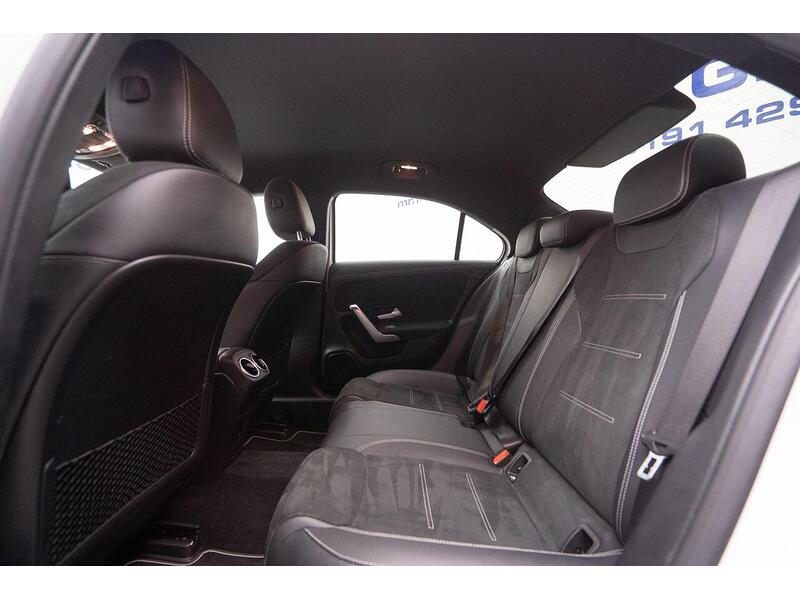 Mercedes-Benz A Class 1.3 A250e 15.6kWh AMG Line Edition 8G-DCT Euro 6 (s/s) 4dr - U1047