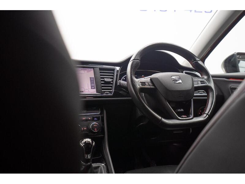 SEAT Leon 1.5 TSI EVO FR Sport Hatchback 5dr Petrol Manual Euro 6 (s/s) (130 ps) - U1048