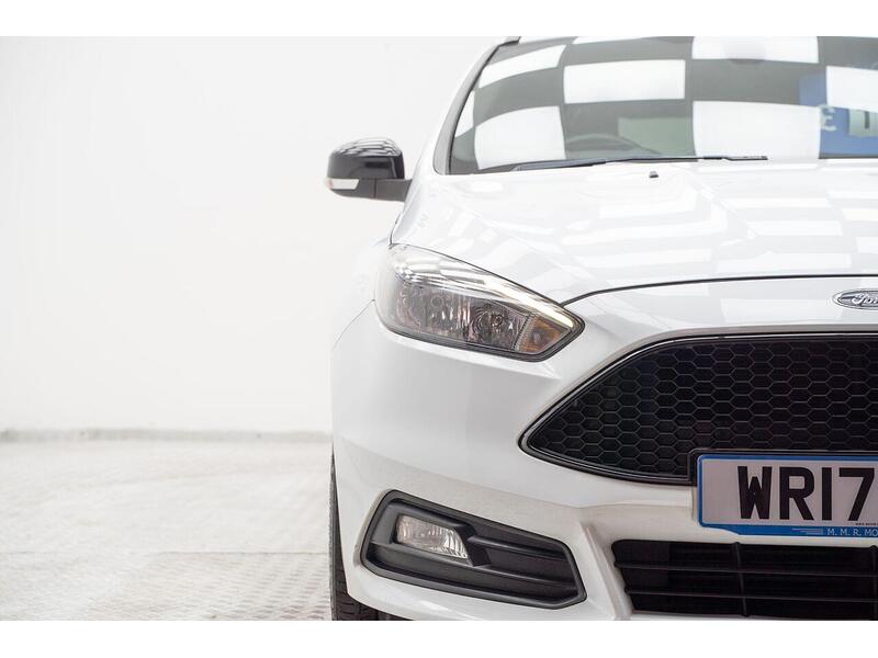 Ford Focus 2.0T EcoBoost ST-2 Euro 6 (s/s) 5dr - U1053