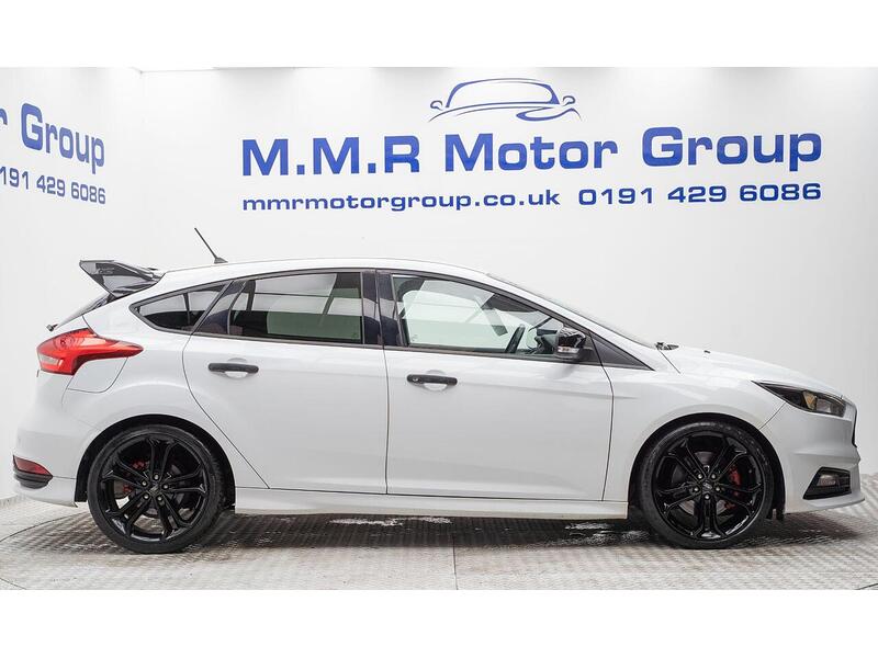 Ford Focus 2.0T EcoBoost ST-2 Euro 6 (s/s) 5dr - U1053