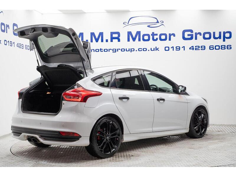 Ford Focus 2.0T EcoBoost ST-2 Euro 6 (s/s) 5dr - U1053