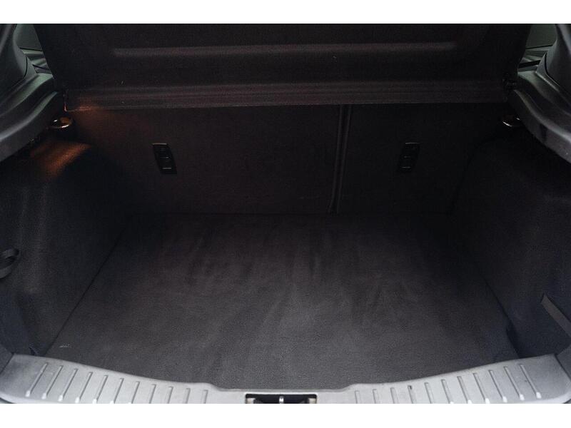 Ford Focus 2.0T EcoBoost ST-2 Euro 6 (s/s) 5dr - U1053