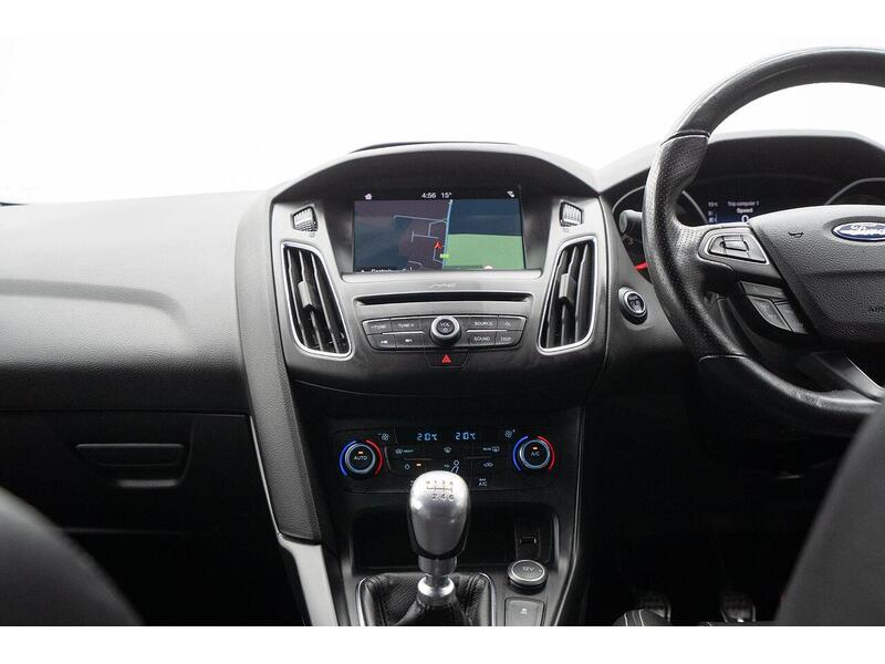 Ford Focus 2.0T EcoBoost ST-2 Euro 6 (s/s) 5dr - U1053