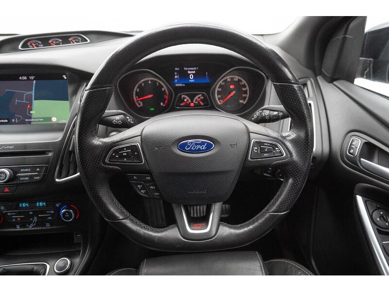 Ford Focus 2.0T EcoBoost ST-2 Euro 6 (s/s) 5dr - U1053