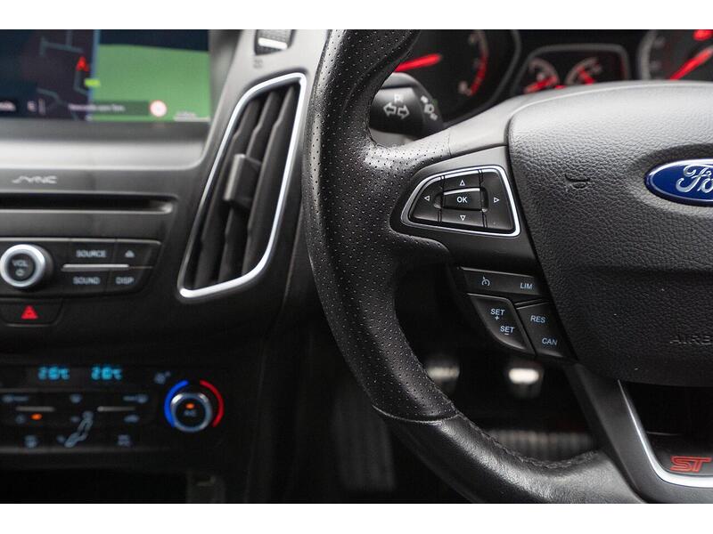 Ford Focus 2.0T EcoBoost ST-2 Euro 6 (s/s) 5dr - U1053