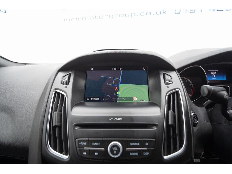 Ford Focus 2.0T EcoBoost ST-2 Euro 6 (s/s) 5dr - U1053