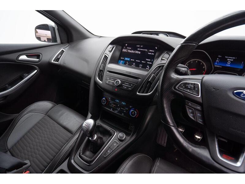 Ford Focus 2.0T EcoBoost ST-2 Euro 6 (s/s) 5dr - U1053