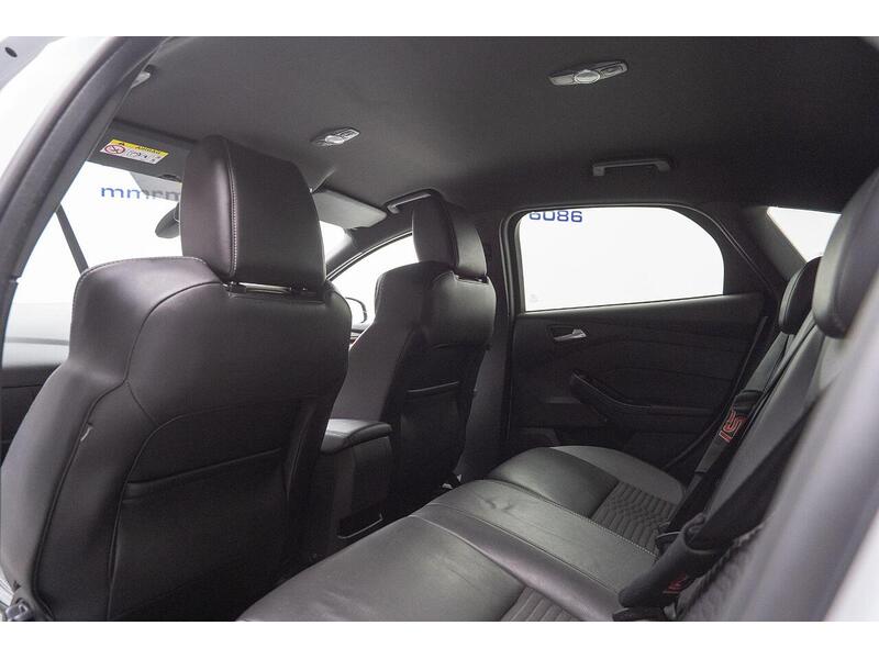 Ford Focus 2.0T EcoBoost ST-2 Euro 6 (s/s) 5dr - U1053