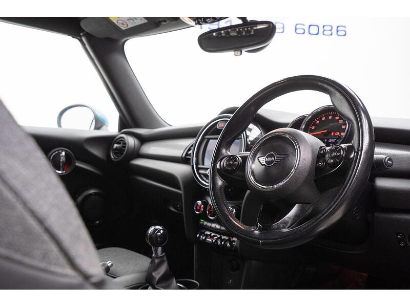 MINI Convertible 1.5 Cooper Euro 6 (s/s) 2dr - U1058