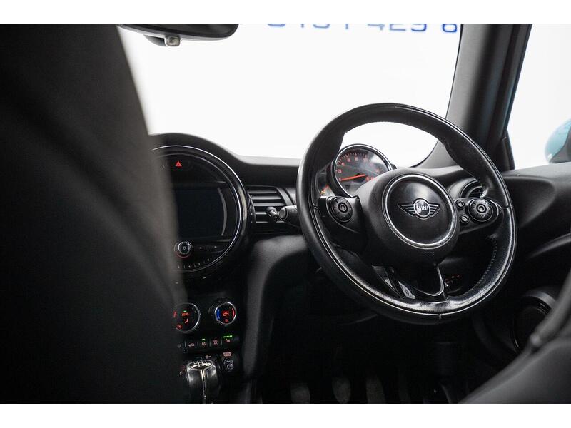 MINI Convertible 1.5 Cooper Euro 6 (s/s) 2dr - U1058