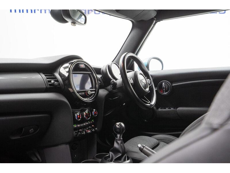 MINI Convertible 1.5 Cooper Euro 6 (s/s) 2dr - U1058