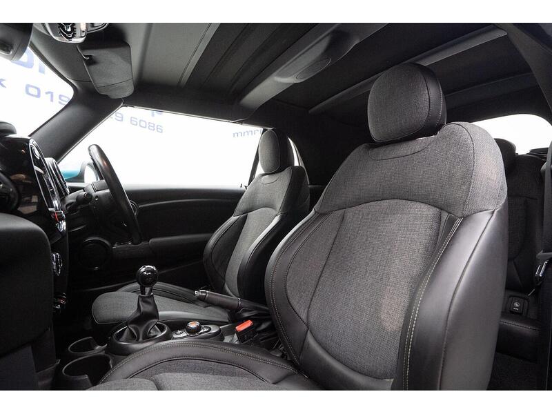 MINI Convertible 1.5 Cooper Euro 6 (s/s) 2dr - U1058